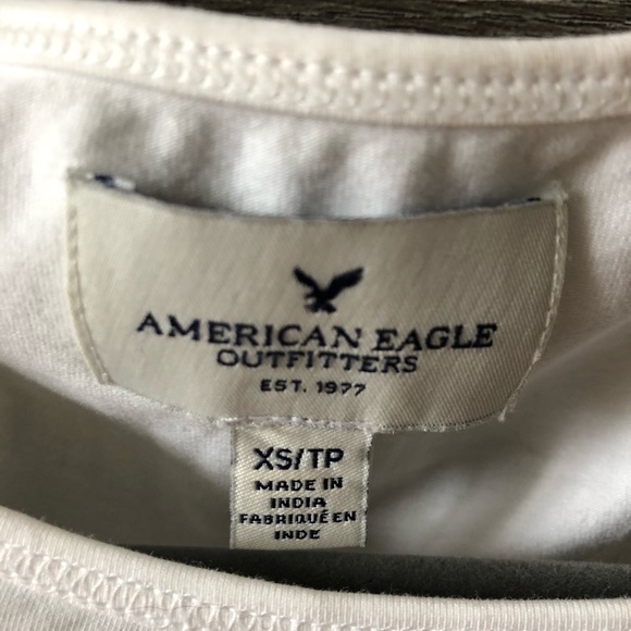 3 for 15 💕 American Eagle Crop Cutout - Picture 3 of 3